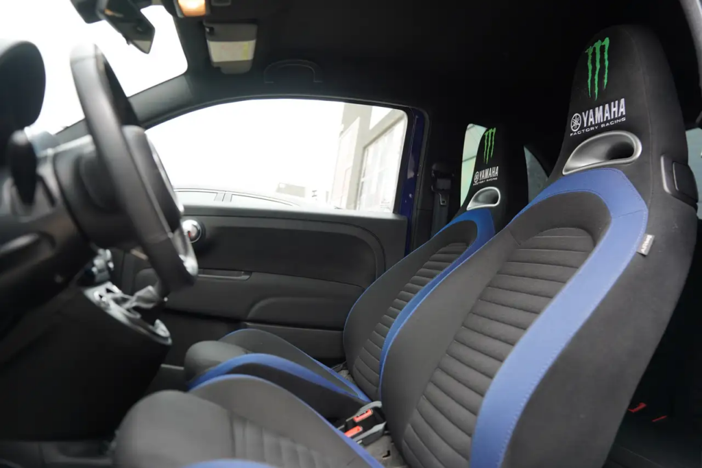 Abarth  595 YAMAHA MONSTER 1 OF 2000 *NAVI/PDC A/SPORTUITLAAT*