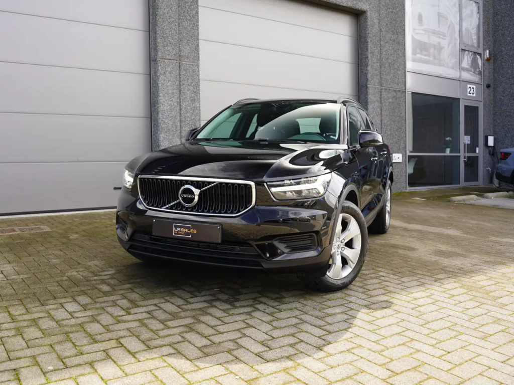Volvo  XC40 1.5 T3 Momentum Core * CAMERA / CARPLAY / CRUISE *