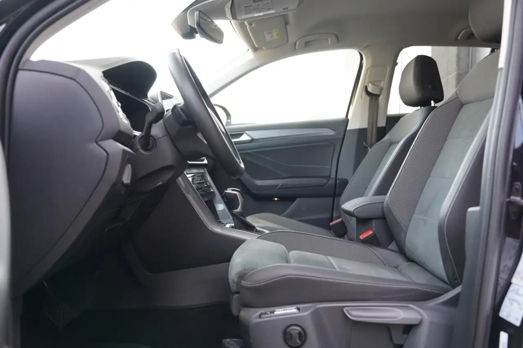 Volkswagen  T-Roc 1.5 Style Business * TREKHAAK /MASSAGE/ZETELVERW *