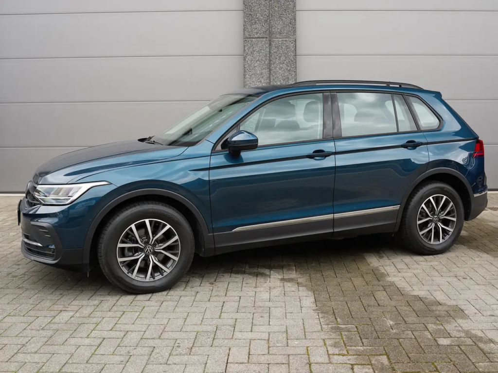 Volkswagen  Tiguan 1.5TSI *ZETELVERWARMING /CARPLAY/ ADAPTIVE CRUISE*