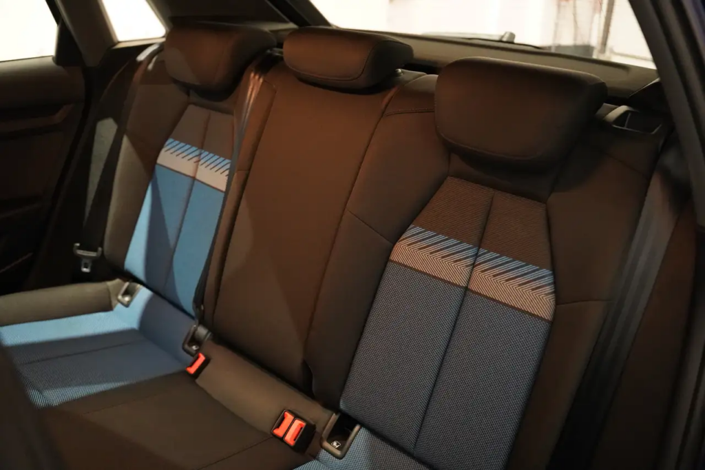 Audi  A3 Sportback35TFSI Business Edition S line tronic