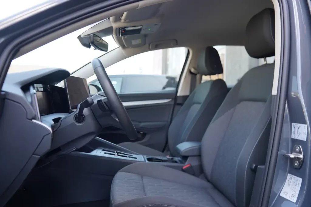 Volkswagen Golf Variant 1.5 eTSI MODEL 2025 * TREKHAAK / ACC / STUURVERW / CARPLAY / DRAADLOZE APPLE CARPLAY & ANDROID AUTO *