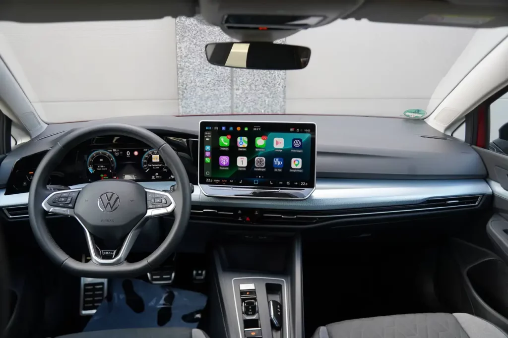 Volkswagen Golf 1.5 eTSI Goal DSG VERLENGDE FABRIEKSGARANTIE 10/2029 *MODEL 2025/HALFLEDER/SFEERVERLICHTING/ACC/DODEHOEK/ZETELVERWARMING*