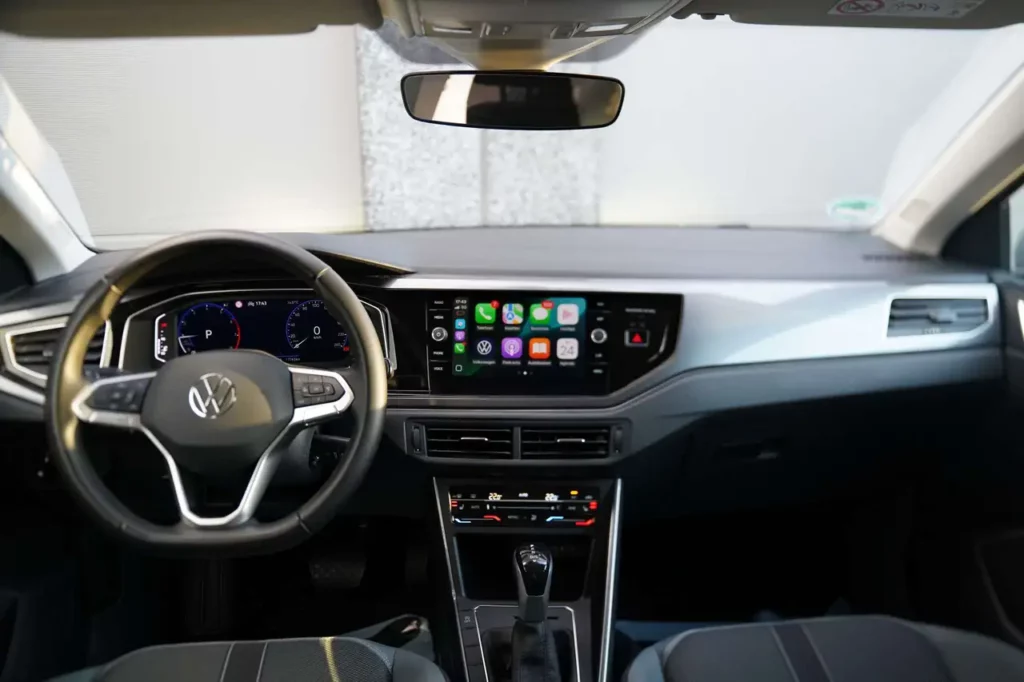 Volkswagen Polo 1.0 TSI DSG Style * IQ LIGHT / ADAPTIEVE CRUISE CONTROL / ZETELVERWARMING / SPORTZETELS / DRAADLOZE APPLE CARPLAY *